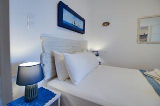 Agriolykos Pension - Agios Kirykos - 4