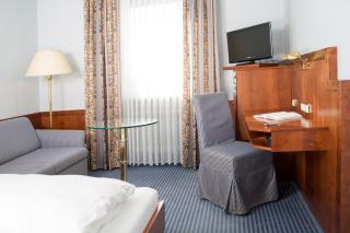 Hotel Dietmayr - 2