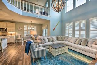 Villa at Greys Neck - 0