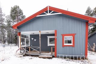 Aurora River Camp Glass igloos & cabins - 4