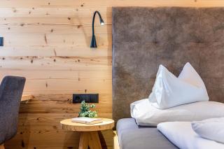 Zu Grof Morgenrot - 1