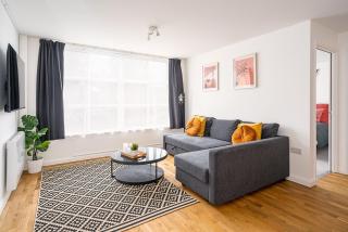Contemporary City Centre Apartment With Parking - Bath - 0