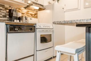 Slope-side Studio Bliss Ski-inSki-out, Renovated At Blue, Hot Tub, Fast Wi-Fi - 2