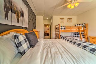 Near Trail Access and Beech Mtn Ski 1st-Floor Condo - Banner Elk - 1