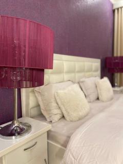 Luxury 3 Bedroom Apartment - Very Spacious - Riad - 7