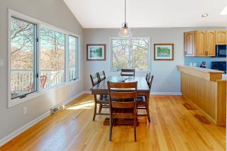 The Lake House on Sunset Point - 3