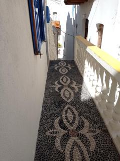 quiet stone house in Nisyros - Mandrakion - 8