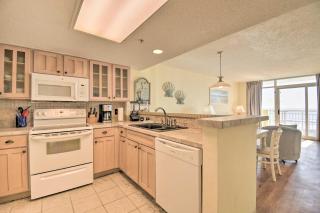 Oceanfront Resort Condo in North Myrtle Beach! - Myrtle Beach - 3