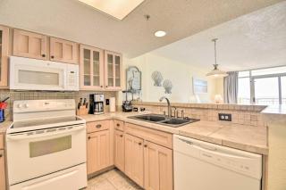 Oceanfront Resort Condo in North Myrtle Beach! - Myrtle Beach - 2