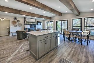 Renovated Bella Vista Retreat Less Than 2 Mi to Golf! - Bella Vista - 1
