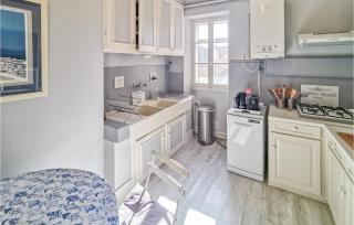 Cozy Apartment In Blois With Wifi - 8