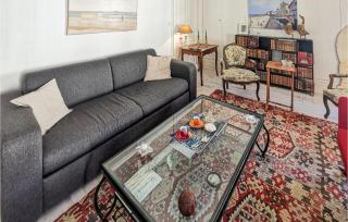 Cozy Apartment In Blois With Wifi - 2