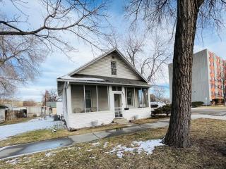Cozy cottage in the heart of the big city- dog friendly - Billings - 9