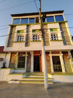 Natz Hotel - Flores - 0