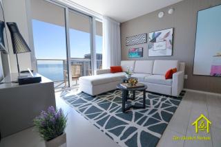 Zen Vacation Rentals Just Across Ocean - Hollywood - 0