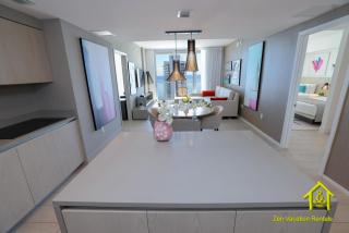 Zen Vacation Rentals Just Across Ocean - Hollywood - 1