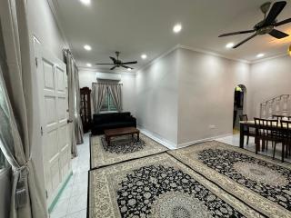 D'beeba Homestay - Pedas - 4