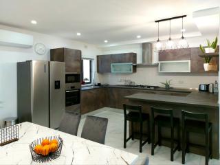 Penthouse, Sea Views and Private Roof Top Pool - Il-Pergla - 4