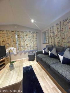 Lovely Holiday Home at Lyons Caravan Park! - 9