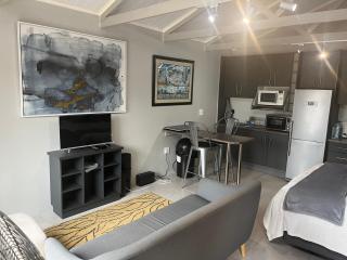 28 on Symonds Luxstudio 5 - 3