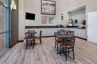 Super 8 by Wyndham North Hollywood - North Hollywood - 5