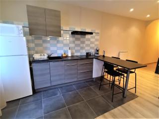 Chez Léon - Clim' & Patio - Appart Loupian Centre - 2