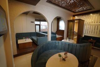 Hotel The Twin Towers - 2