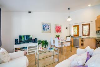 Ideal Property Mallorca - Casa Pequeña - 1