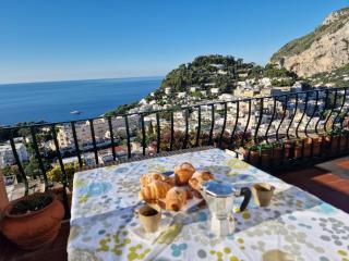 Sunshine - Capri - 4