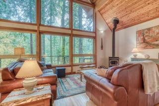 River Lily Retreat - Rhododendron - 8