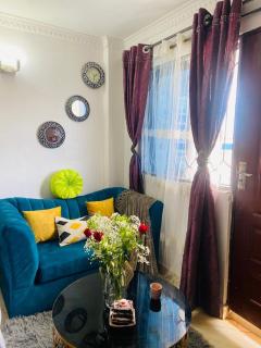 Lux Suites Bamburi studio Apartments - Bamburi - 2