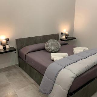 miris apartment fast comfortable naples airport capodichino 25 minutes walk self check-in - Naples - 0