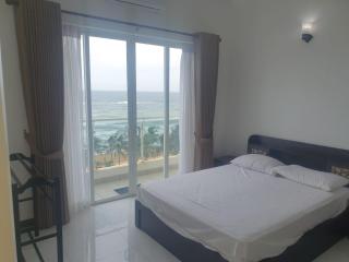 Beach Mount Apartment (Blue Ocean Apartment) - Mount Lavinia - 5