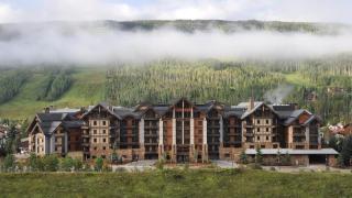 Platinum Vail Solaris 4 Bedroom Vacation Rental Set At The Base Of The Mountain Just Steps From The Gondola - Vail - 3