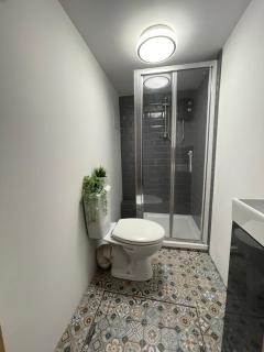 Cwtch Cardiff Bay - 3