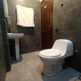 Diamond Apart's Dha Karachi - 4