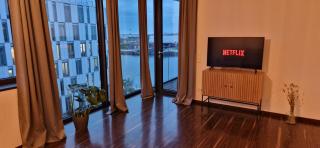 Homey Apartments Harbor Suite - Parking Two Bathrooms Netflix Sea view - 5