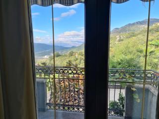 Villa Deloik Ante`s Hill House - Budva - 3