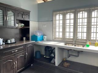 Hj Hassan Guest House Bungalow B - 2