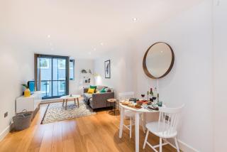 Farringdon Apartments - London - 6