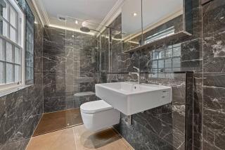 Central Knightsbridge 3 Bedroom House - 7