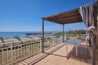 Villa Tout confort les pieds dans l’eau ! Clim / parking - Frontignan - 0