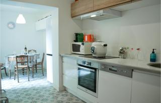 2 Bedroom Cozy Apartment In Bergerac - 6