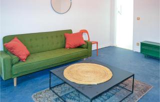 2 Bedroom Cozy Apartment In Bergerac - 2