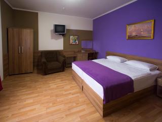 Gala Hotel - Kamianets-Podilskyi - 0