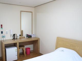 The Lucete Hotel - Seogwipo - 1