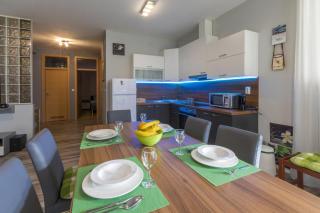 Apartman Vlatka - Novi Vinodolski - Novi Vinodolski - 1