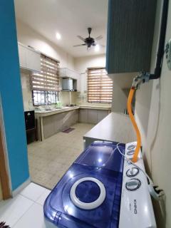 Homestay Kemaman Private Pool Fyna - 5