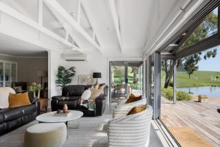 Headley Homestead - The Village Green - 5