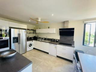 LUXURY MODERN apartment - Excellent location 50m from the beach, restaurants, bars, shops - Flic-en-Flac - 6